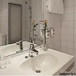 Hotel H+ Leipzig-halle 4*