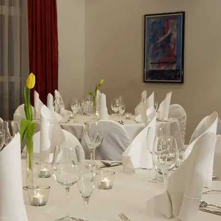 Sunday Hotel Leipzig-Halle 4*