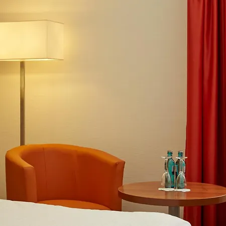 Hotel Sunday Hotel Leipzig-Halle 4*