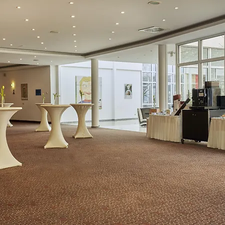 Sunday Hotel Leipzig-Halle 4*