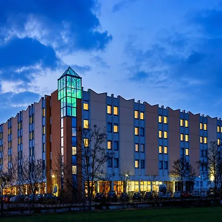 Sunday Hotel Leipzig-Halle Hotel 4*
