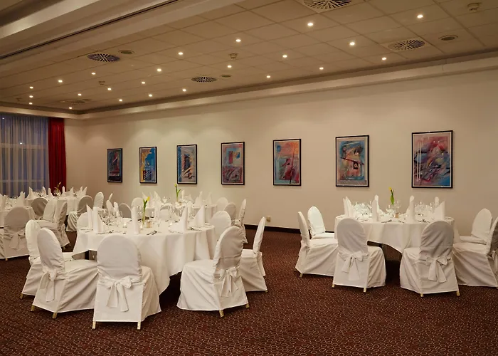 Hotel H+ Leipzig-halle 4*