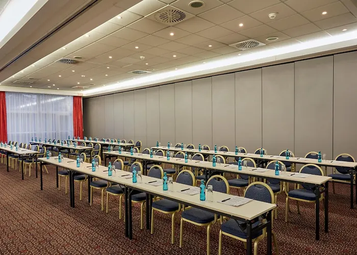 H+ Leipzig-halle מלון