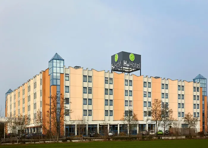 H+ Leipzig-halle מלון 4*