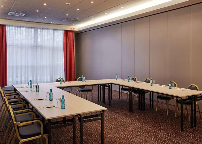 Hotel H+ Leipzig-halle 4*