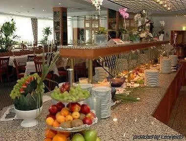 Hotel H+ Leipzig-halle 4*